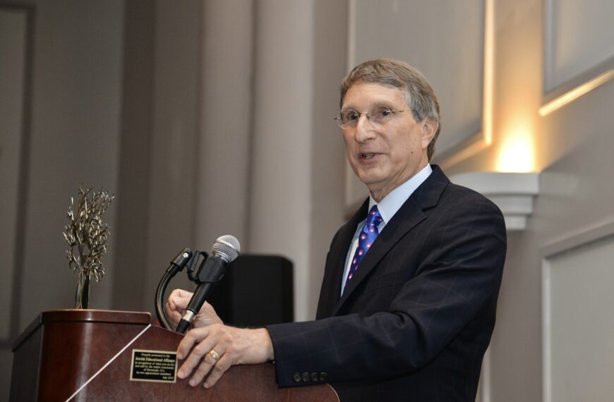 Stephen Greenberg giving speech